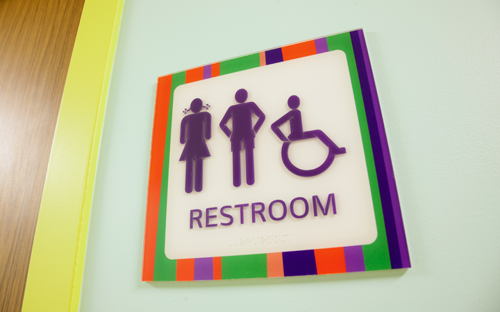 danville_childrens_hospital_medical_recovery_pediatric_4_bathroom-signage